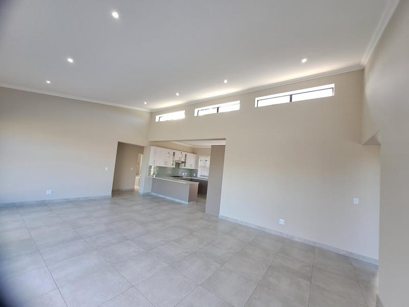 To Let 3 Bedroom Property for Rent in Kraaibosch Park Western Cape